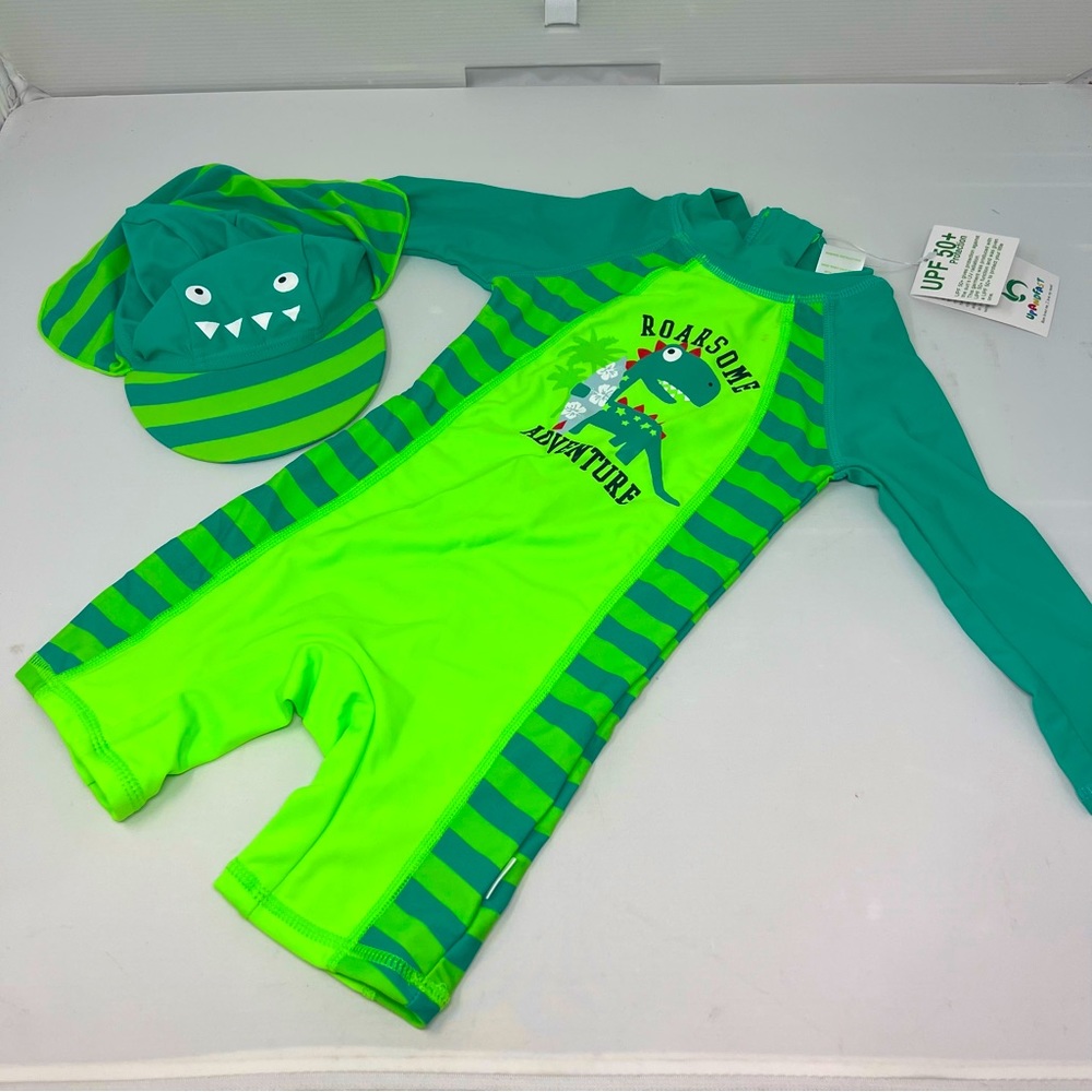 NWT• Baby UPF 50+ Sun Protective SwimSuit & Hat • Size 9-12 Months